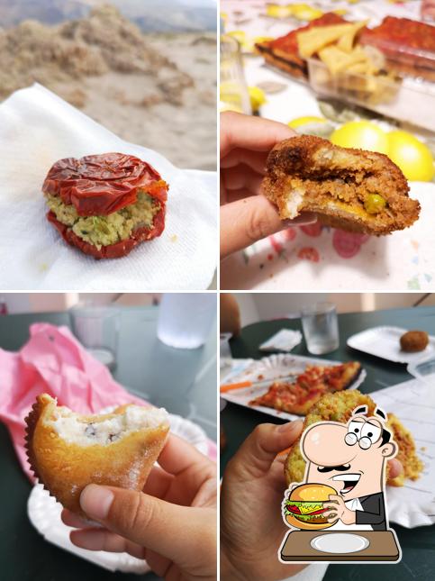 Ordina un hamburger a Sapori Di Sicilia