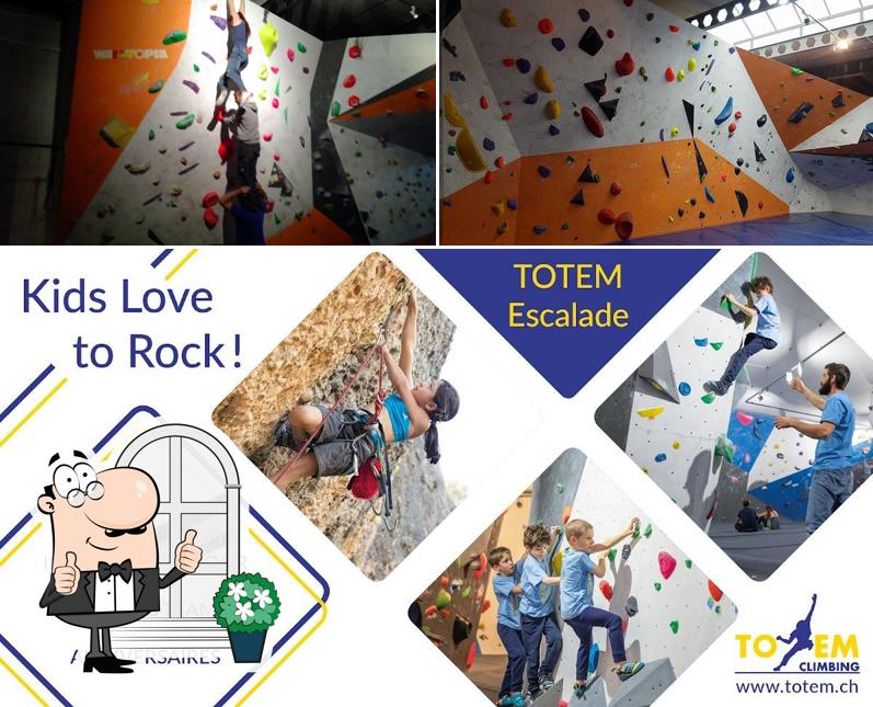 Goditi la vista dall'area esterna di TOTEM Escalade Gland, La Côte