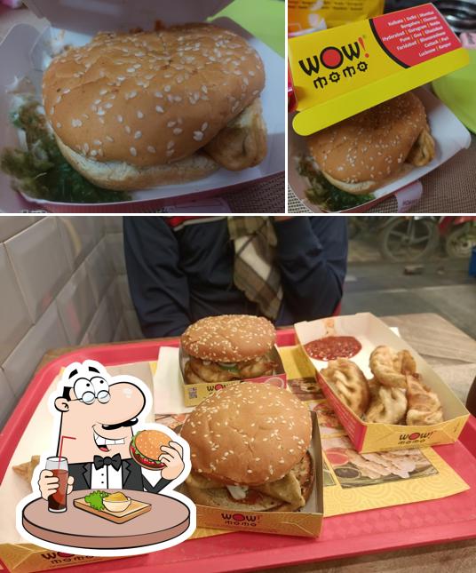 Order a burger at Wow! Momo