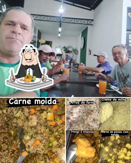 Entre diferentes coisas, comida e bebida podem ser encontrados a Restaurante Betina