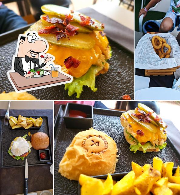 Cibo al Burger Gourmet Restaurant & Pizza Steak House