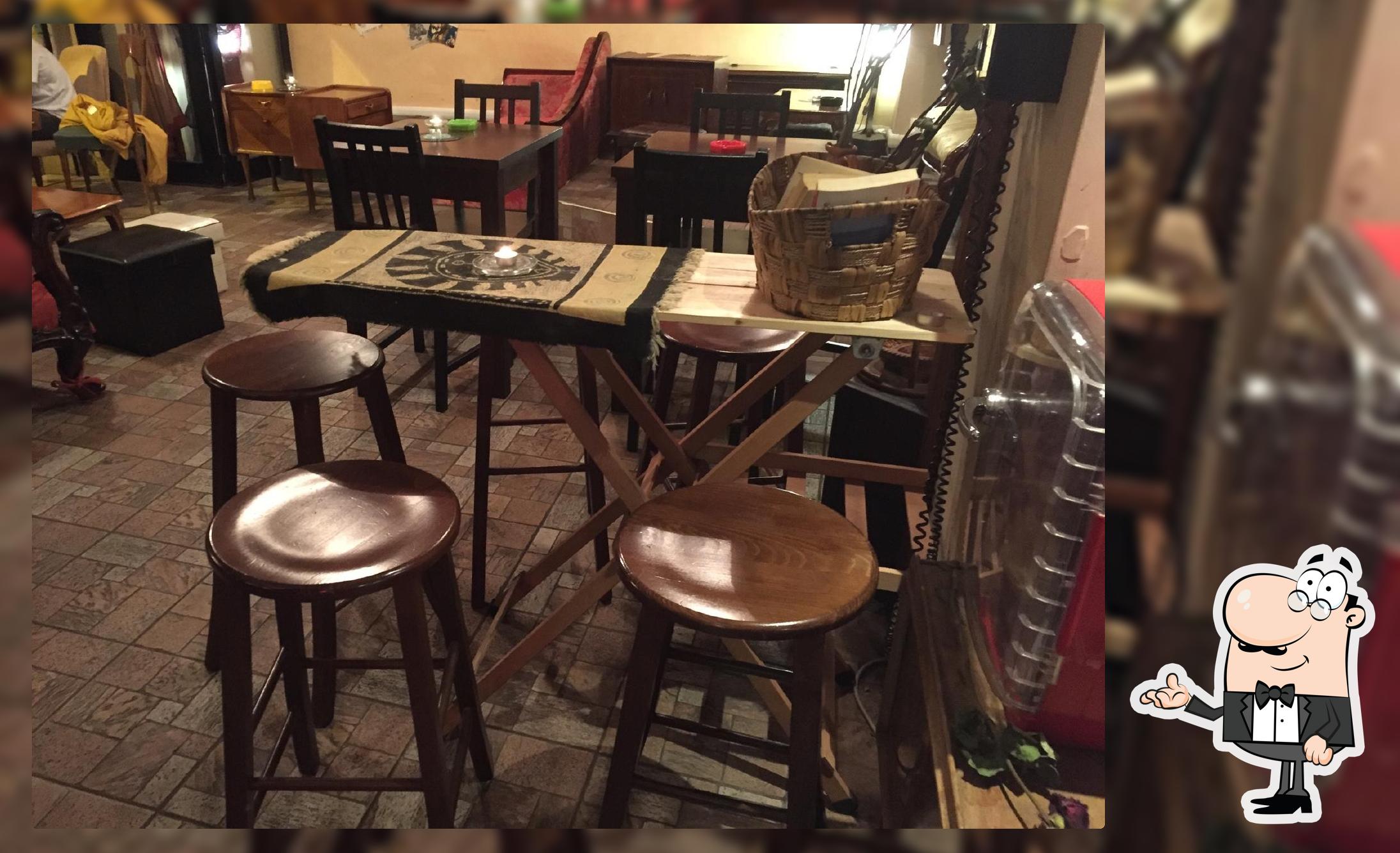 Dai un'occhiata agli interni di Clochard