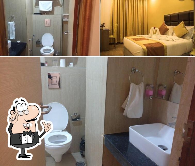 Check out how Cosmopolitan Hotel looks inside