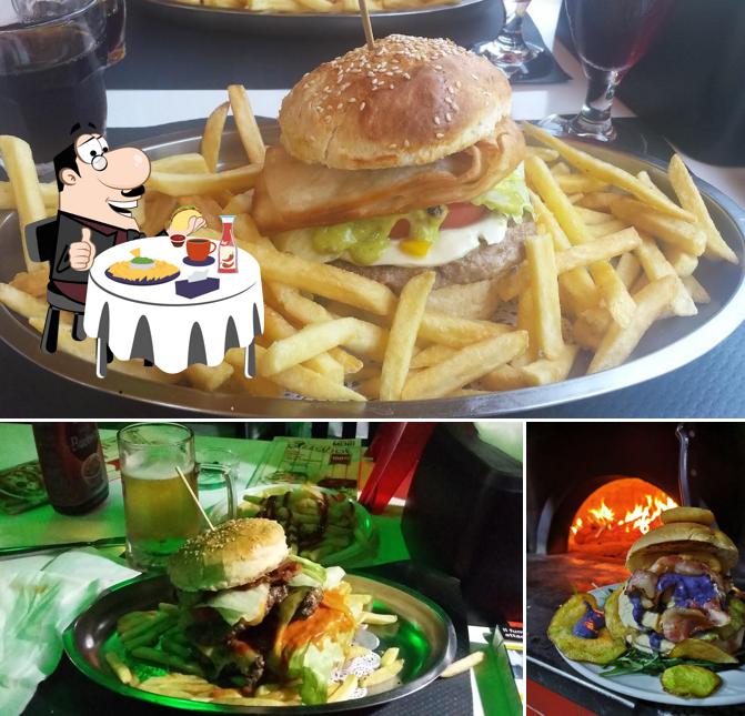 Ordina un hamburger a Pizza Hot