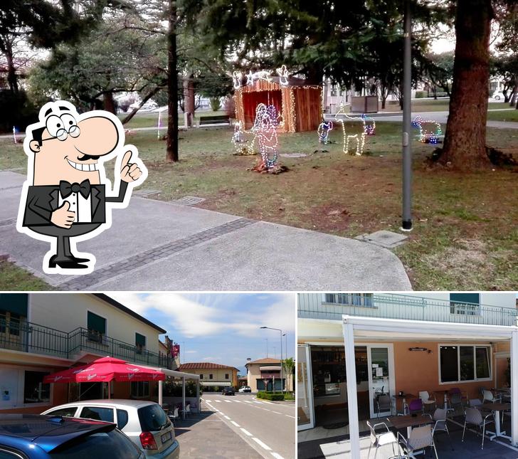 Guarda la foto di Bar In Piazza