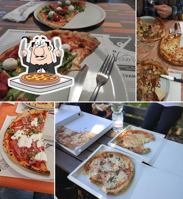 Scegli tra le svariate varianti di pizza