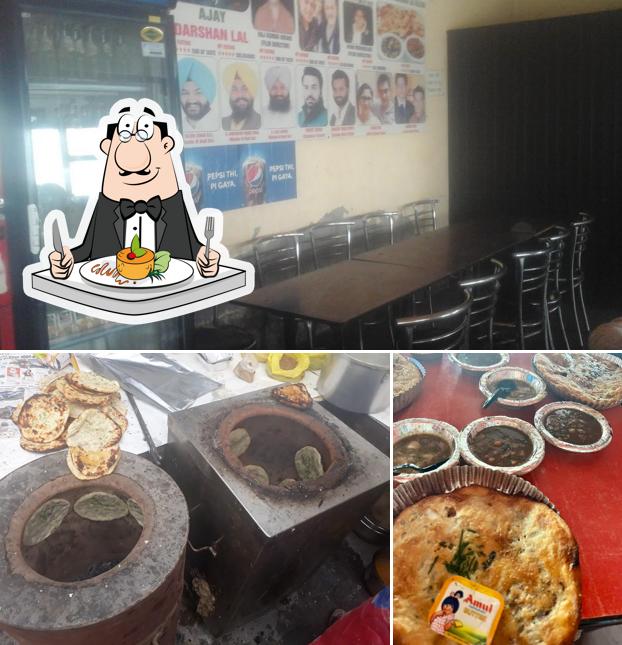 Food at Ajay Darshan Kulcha