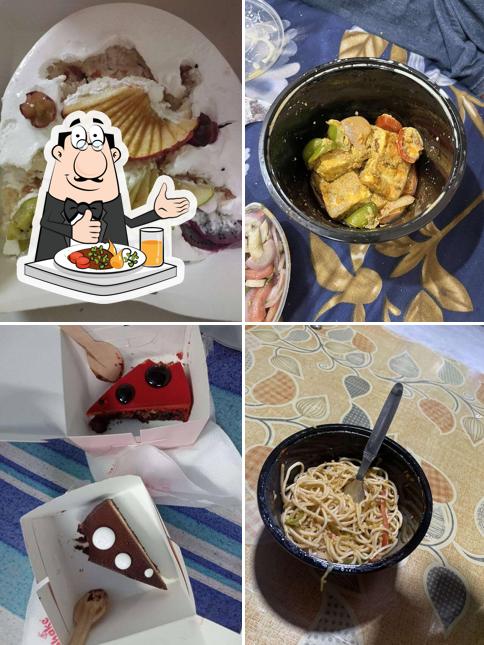 Food at BAKE N SHAKE