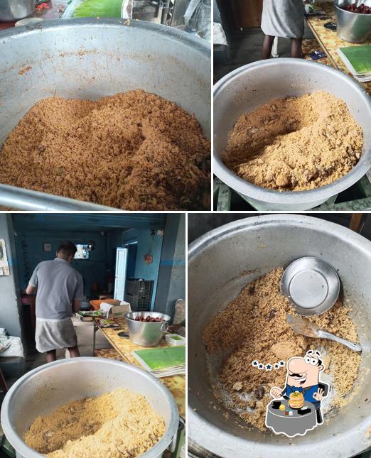 Food at Muji Biriyani stall