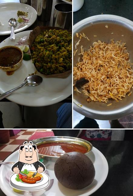 Food at Donne Biryani Adda