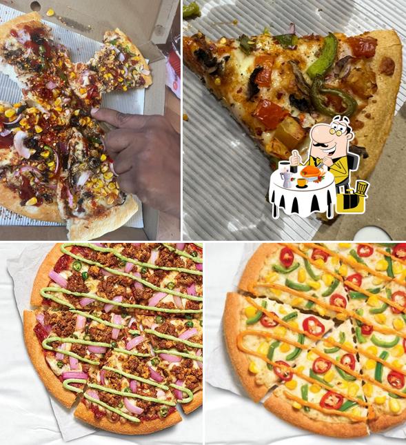 Food at Pizza Hut Atlanta Mall, Surat