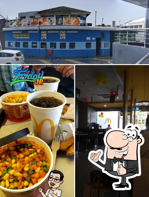 Look at this photo of Oasis Mall