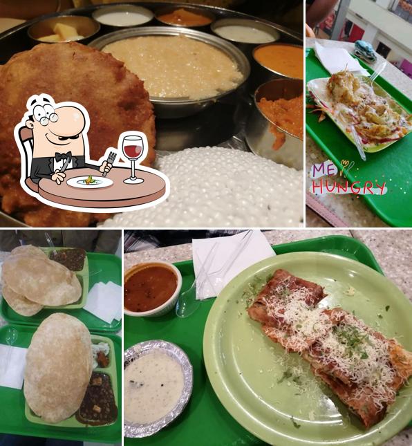 Food at Chaat Bazaar