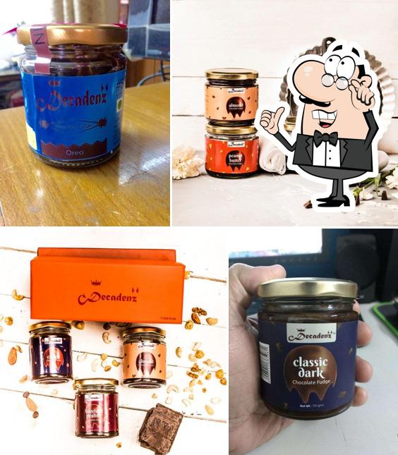 Check out how Decadenz looks inside