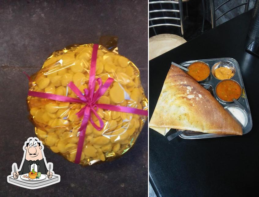 Food at Sharma Ji Bikaner Mishthan Bhandar