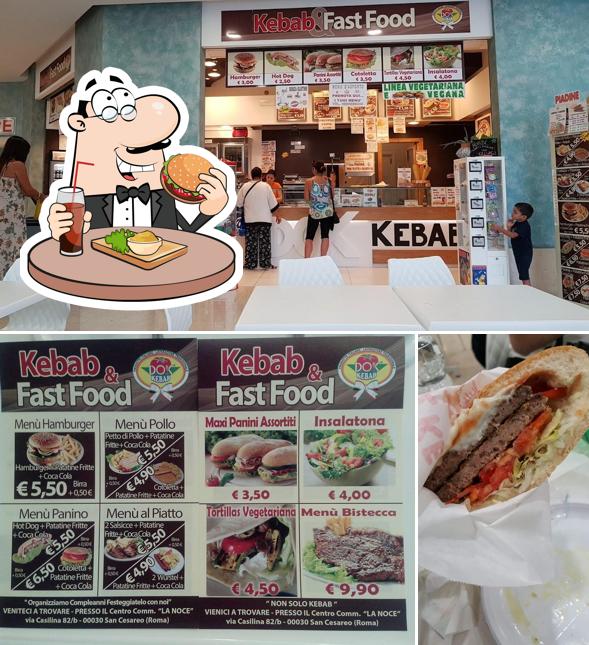 Ordina un hamburger a Dok Kebab