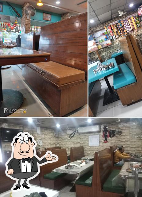 The interior of Hotel Ravechi and Tea