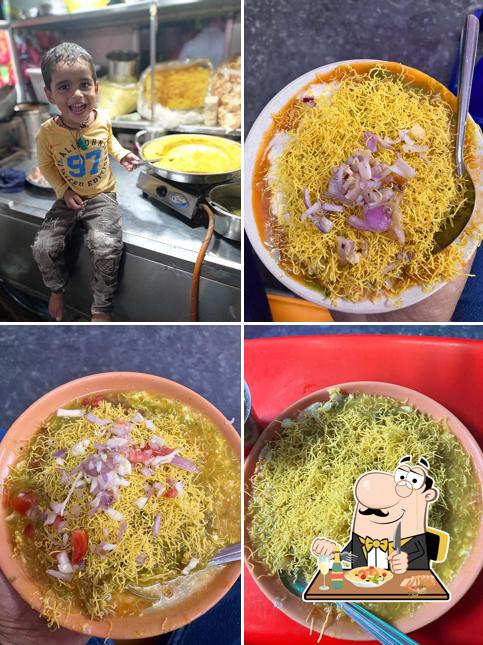 Food at Aasha Puri Panipuri Center