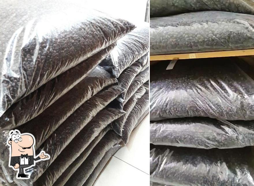 O interior do Café Riqueza