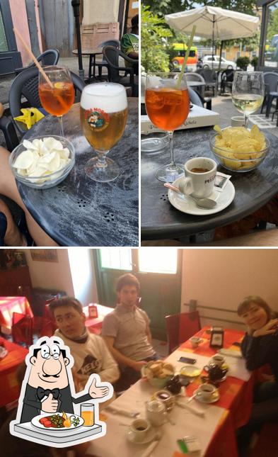 La foto della cibo e tavolo da pranzo di Escondido Snc Di Belleni Lorenzo & C