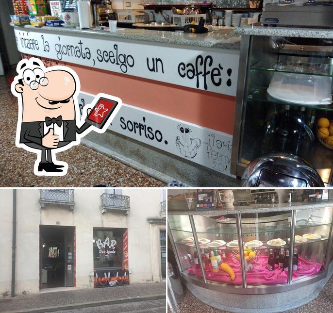 Vedi questa immagine di DUE SPADE DI ALESSANDRO