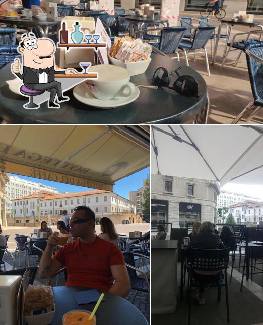 Gli interni di Bottega del Caffè Dersut