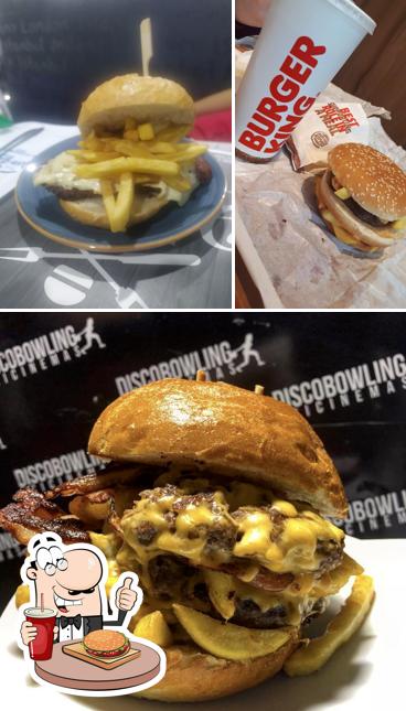 Gli hamburger di Disco Bowling Hamburgheria Panino Pizza potranno soddisfare molti gusti diversi