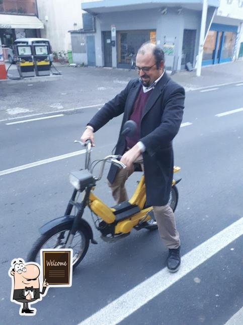 Ecco un'immagine di Plaza bar