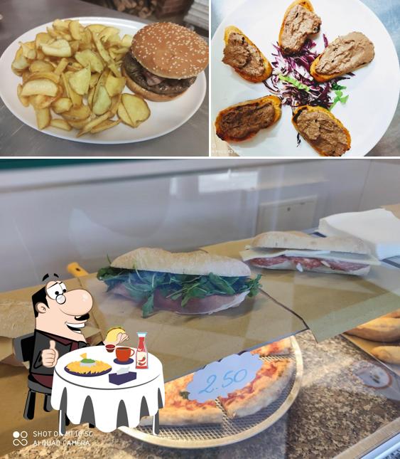 Prenditi un hamburger a Pizzeria A Modo Mio Montevarchi Pestello