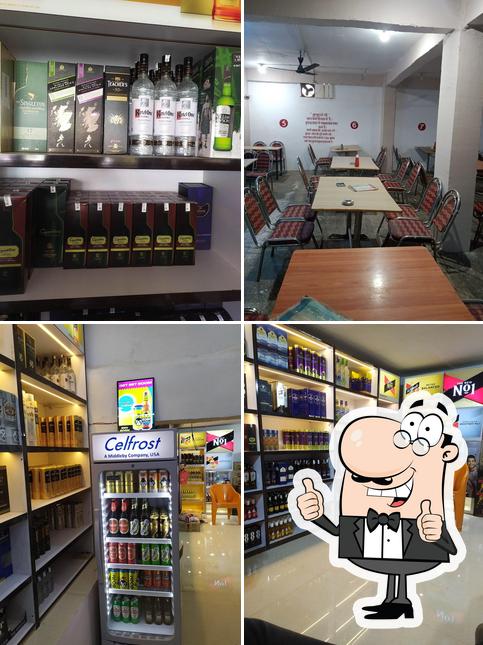 Here's a pic of Pandeypur Model Shop