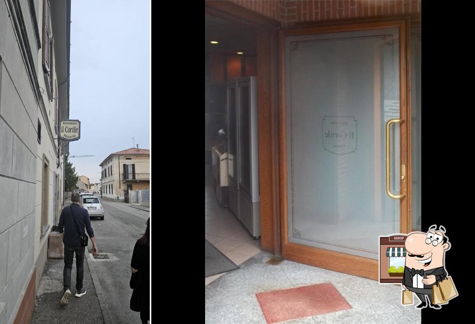 Guarda gli esterni di Ristorante Pizzeria Il Cortile