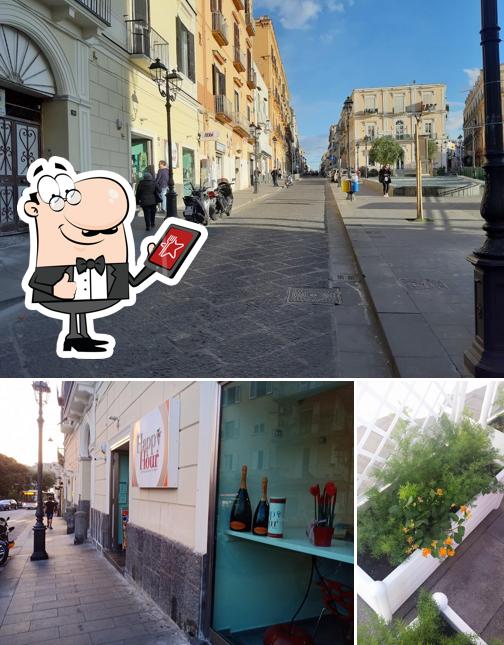 Gli esterni di Happy Hour