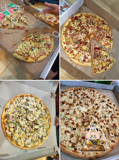 At La Pino'z Pizza, you can enjoy pizza