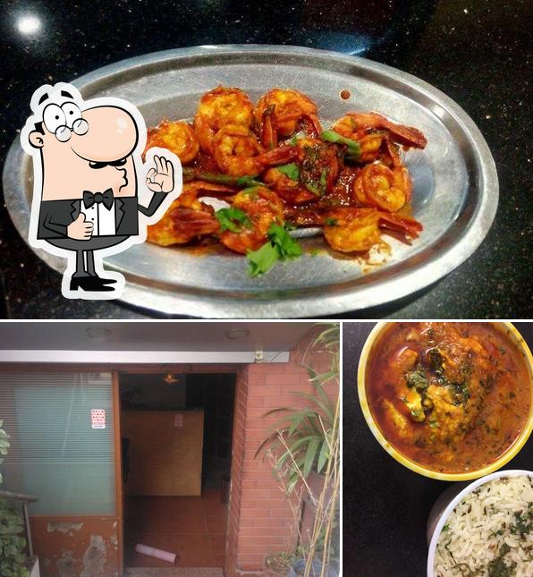 Look at this picture of Pereira Take Aways