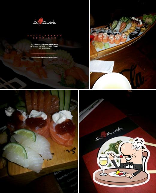 Platos en Sr. Shiitake - Oriental Contemporâneo