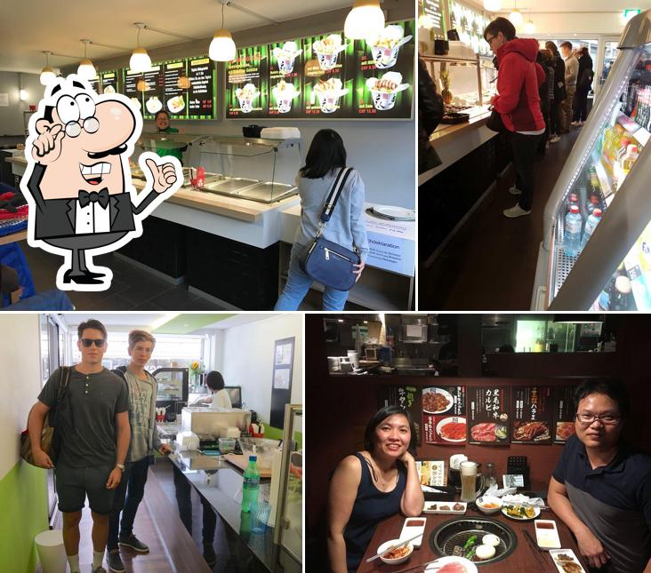 Siediti a un tavolo di Mr. Rice