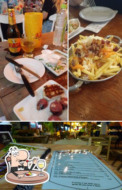 Platos en Jardins Lounge Bar