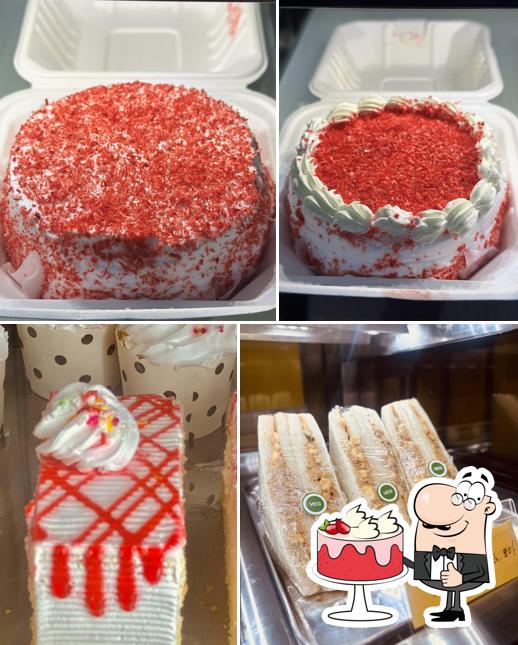 Red velvet cake at Jolpaan Junction