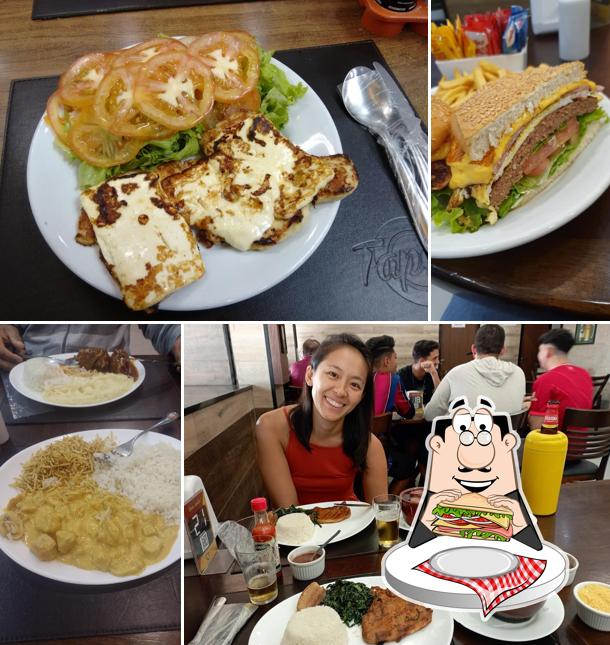 Clube sanduíches em Lanchonete Tapera