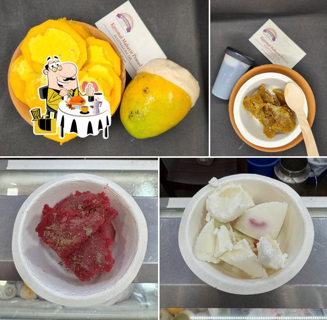 Eggs benedict at Kuremal Mahavir Prasad Kulfiwale - Kuremal kulfi Pitampura