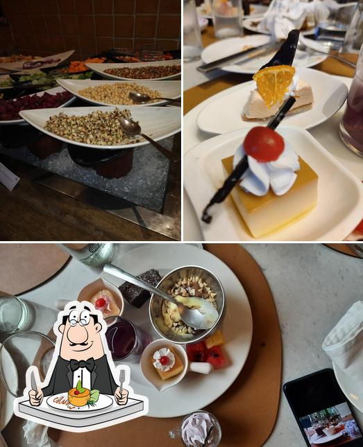 Meals at Pavilion - The Residency