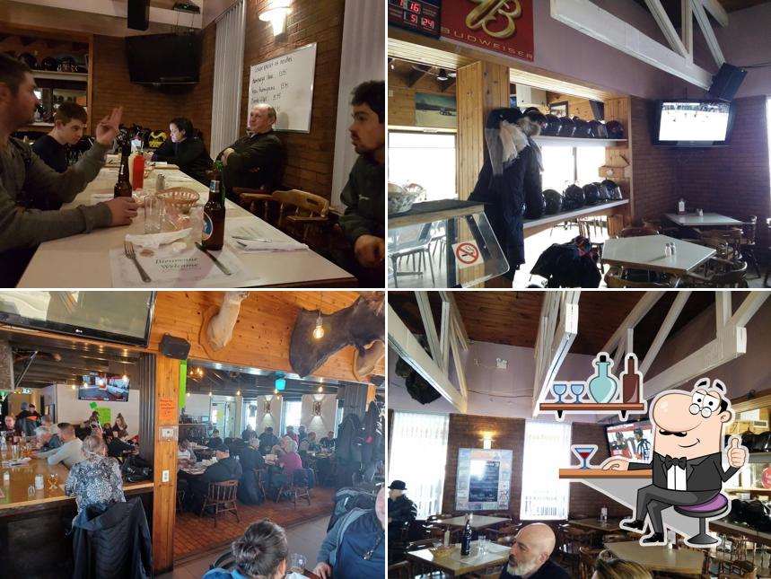 Installez-vous à l'une des tables de Restaurant Barba's