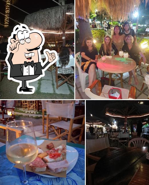 Gli interni di Bodeguita // Risacca