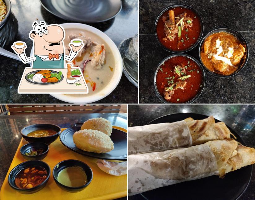 Food at Keshariya Junction, Chinar Park