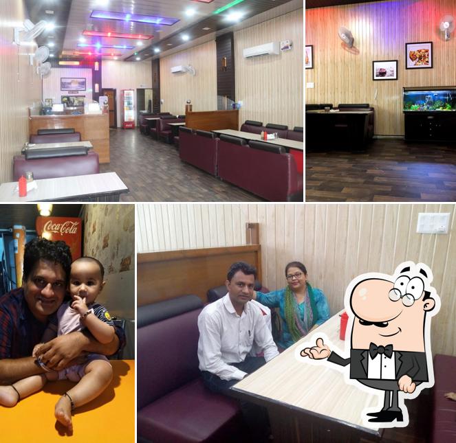 The interior of Khalsa Wonderfull Pizza