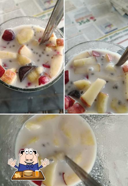 Clam chowder at Rose Bakery