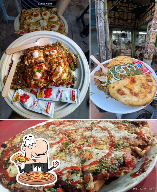 Try out pizza at Sikandar Omelette