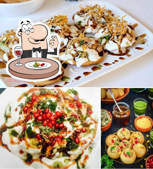 Food at SANGAM CHAAT BHANDAR