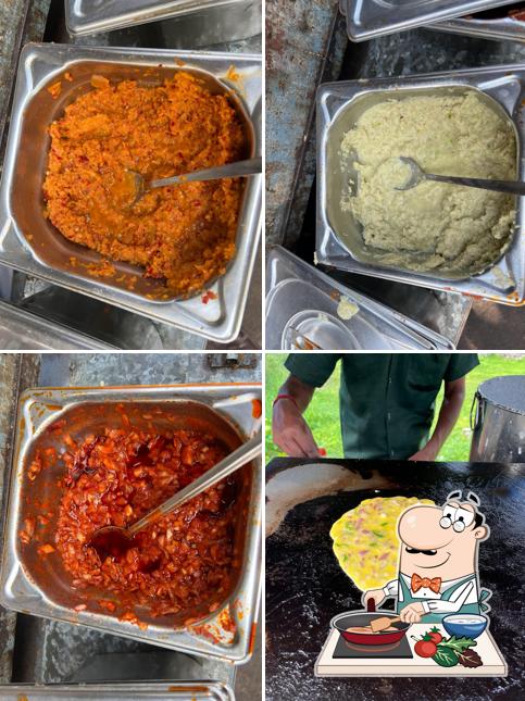 Chicken curry at Santhosh Chettan Thattukada