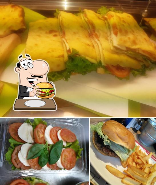 Prenditi un hamburger a Bar/Pizzeria del Ponte